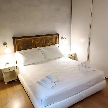 Saponai Ponte Vecchio Apartment